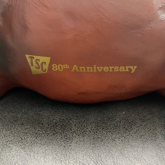 Breyer TSC 80th Anniversary Alba Clydesdale Mare - Picture 13 of 14